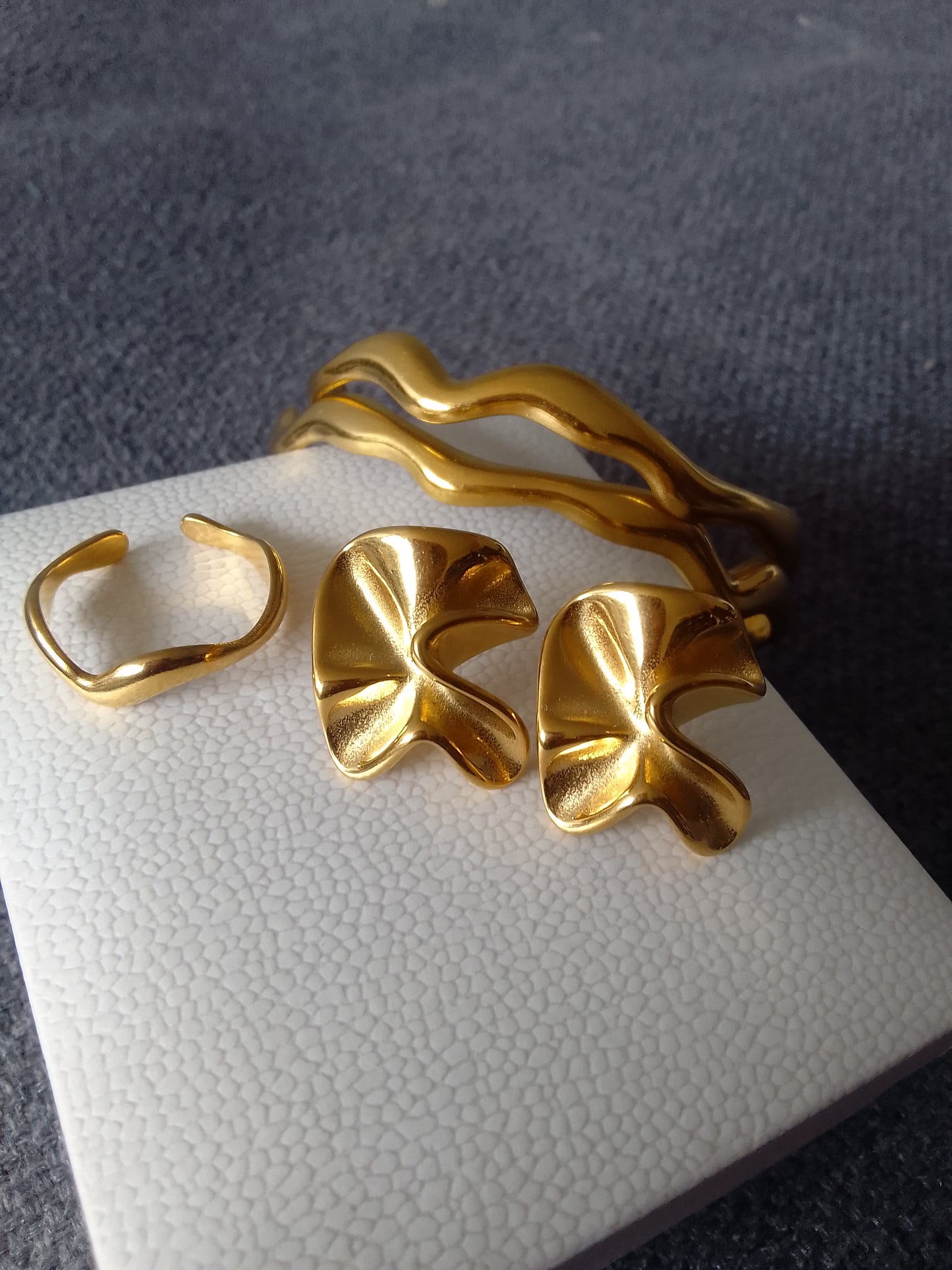 -%%💞 La rose dorée