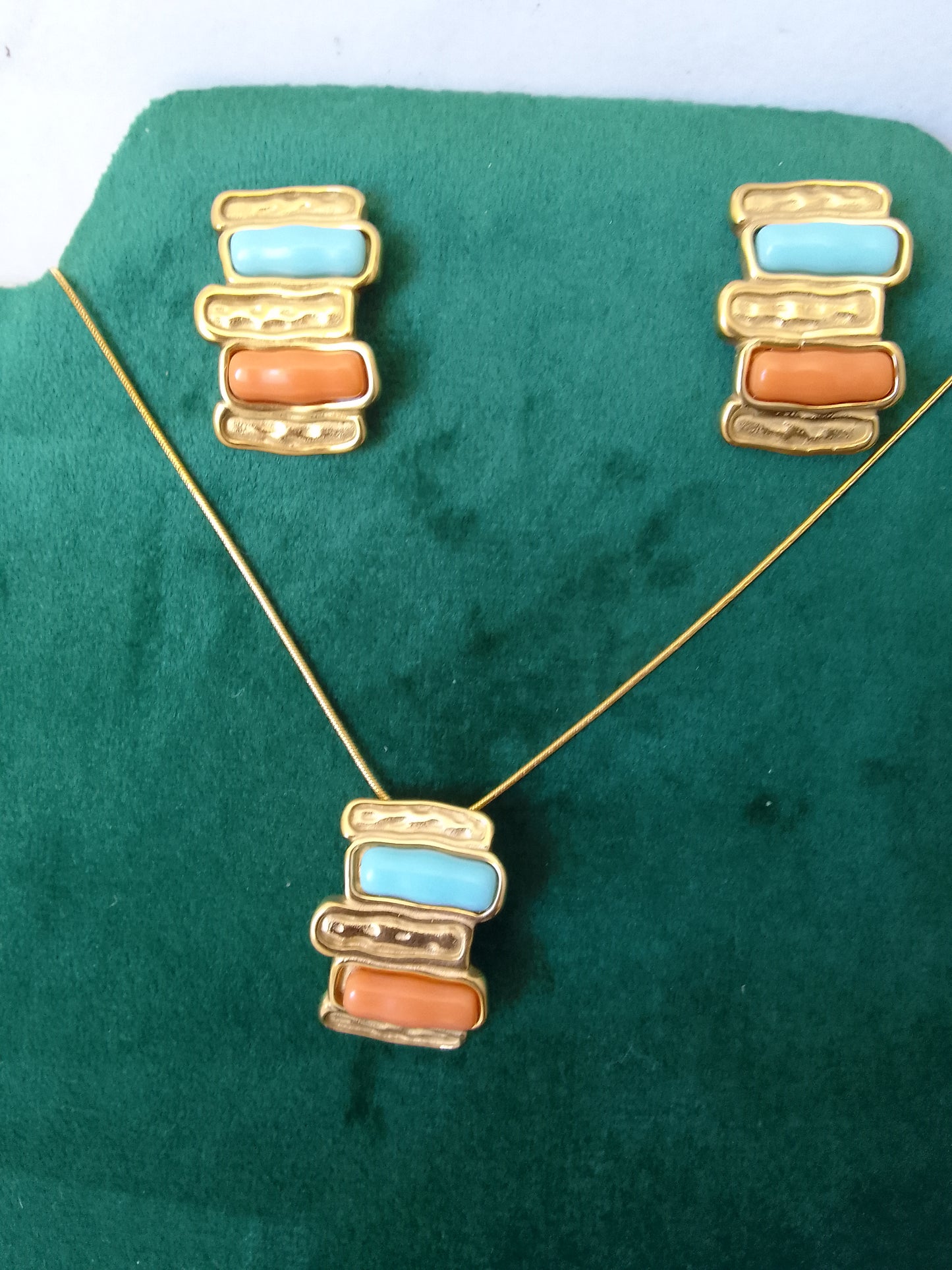 Ens. Angélique colorful